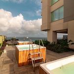 Luxury Apt Sea Front Ac Wifi Pool At Cartagena