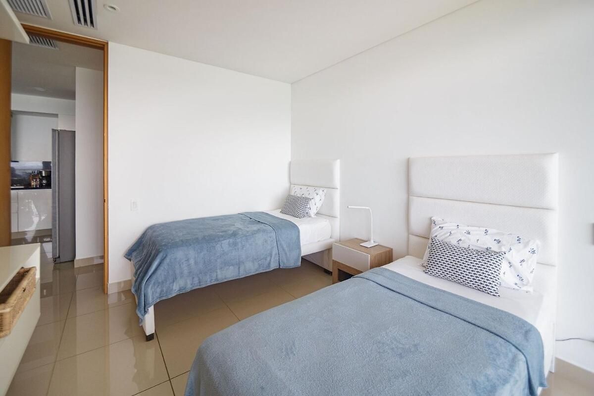 Apartamento Luxury Sea Front Ac Wifi Pool At *