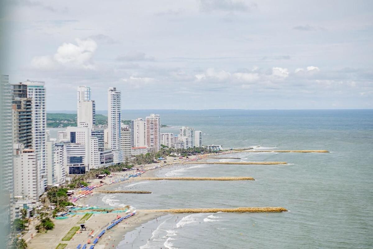 Apartamento Luxury Sea Front Ac Wifi Pool At