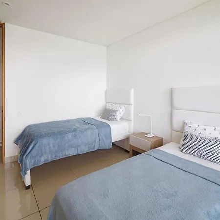 Apartamento Luxury Sea Front Ac Wifi Pool At *