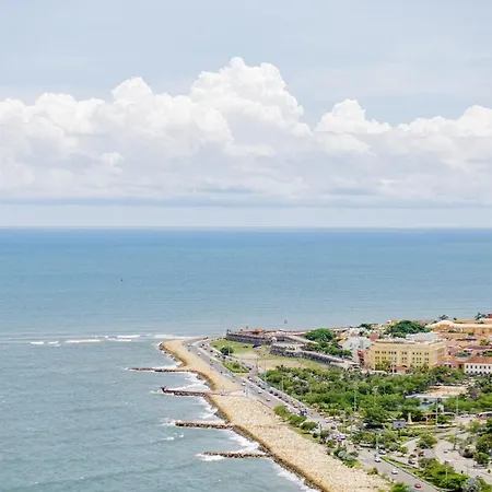 Luxury Sea Front Ac Wifi Pool At