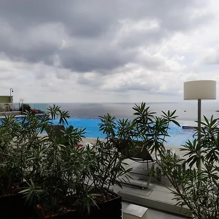 Luxury Sea Front Ac Wifi Pool At *